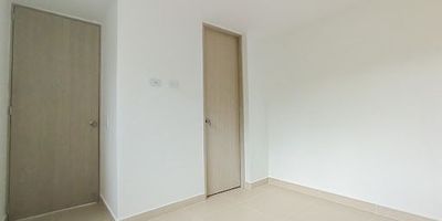 Apartamento ubicado en Rionegro en unidad cerrada, excelentes acabados buena distribución  luz natural, acabados de alta gama, excelentes comodidades de la unidad, aun están por dar servicio, cerca al centro de Rionegro, entre otros.