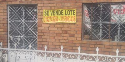 Lote 321 m2. Ubicado en el mejor sector industrial.apto para bodega empresarial
Con principales avenidas de acceso.
