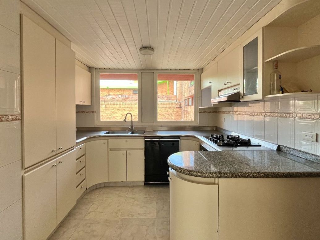 Casa de 4 alcobas en venta en La Calleja, Bogotá, 180 m² · foto 7 de 20