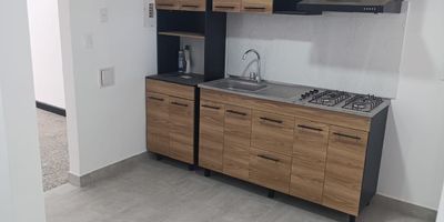 Se vende apartamento en el barrio Provenza con las siguientes características: ?Área 91 m2 ?3 habitaciones ?2 baños ?Tercer piso ?Sala-comedor grande ?Cocina integral ?Un parqueadero cubierto y uno descubierto?Espacio para moto
SOLO PAGO EN EFECTIVO