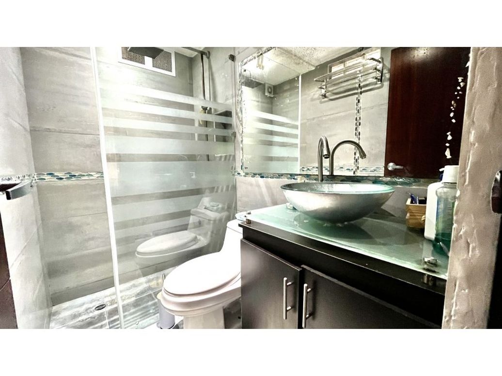 Casa de 4 alcobas en venta en Cedro Golf, Bogotá, 208 m² · foto 19 de 20