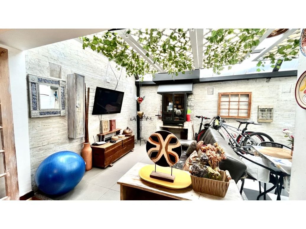 Casa de 4 alcobas en venta en Cedro Golf, Bogotá, 208 m² · foto 18 de 20