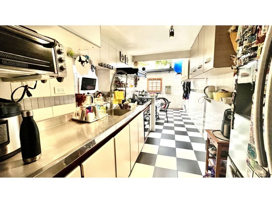 Casa de 4 alcobas en venta en Cedro Golf, Bogotá, 208 m² · foto 8 de 20