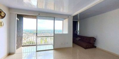 Apartamento en venta de 50 m², con vista interior, ubicado en un piso 18 (Torre 2, Apto 1808), con acceso por ascensor. Cuenta con 2 habitaciones, 2 baños, sala comedor, balcón, zona de estudio, cocina y área de lavandería. Tiene piso cerámico en todas sus zonas, lo que brinda practicidad y un ambiente armonioso. El conjunto ofrece zonas verdes, área infantil, salón social, piscina y vigilancia privada las 24 horas, espacios pensados para disfrutar en familia y descansar con tranquilidad. Ubicado cerca de los centros comerciales Santiago Plaza y Guadalupe; de tiendas de cadena como D1 y Ara; del colegio Brisas del Liminar; y de la estación del MIO Simón Bolívar, con fáciles vías de acceso por la Autopista Simón Bolívar y la Calle 42A.
 h_property_nid_ref:  41598653088
 h_property_uuid_detail:  ca7e1eba-3390-43fd-b6af-abd5509512fe
 ubicacion: Cali,La alborada
 Inmueble ofertado por nuestro aliado HABI.