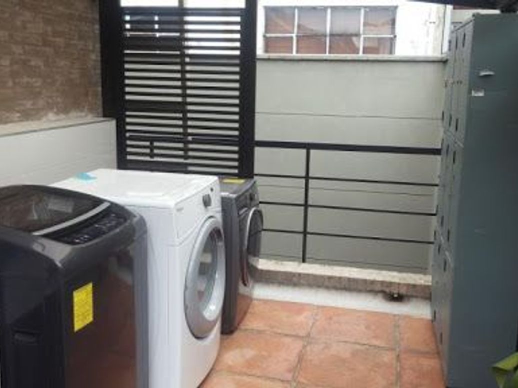 Casa de 8 alcobas en venta en Armenia, Bogotá, 316 m² · foto 18 de 20