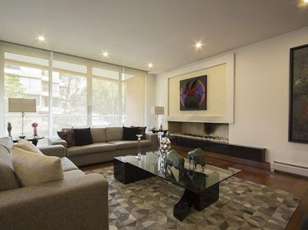 Apartamento de 4 alcobas en venta en Los Rosales, Bogotá, 372 m² · foto 3 de 20