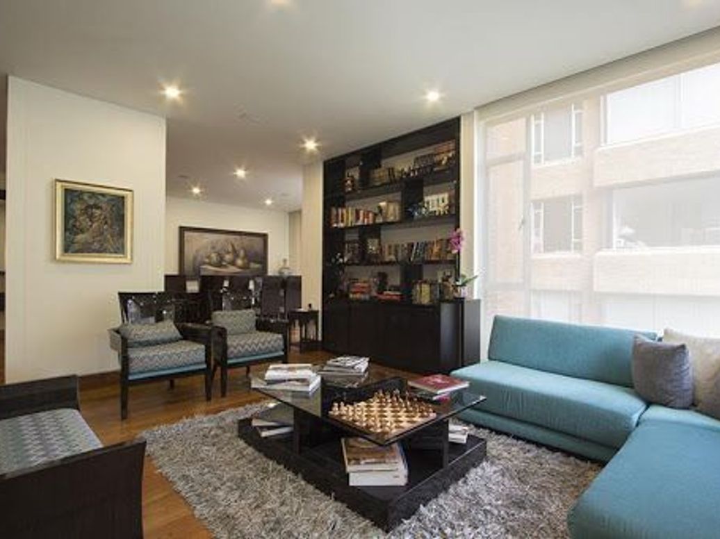 Apartamento de 4 alcobas en venta en Los Rosales, Bogotá, 372 m² · foto 4 de 20