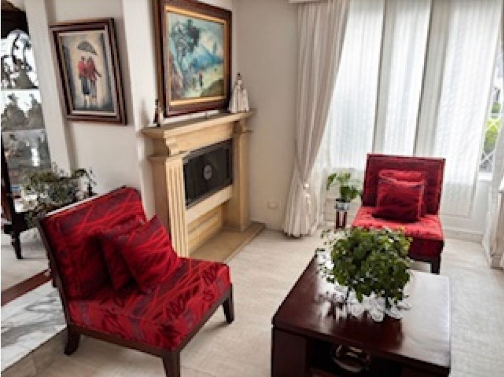 Casa de 3 alcobas en venta en Niza, Bogotá, 483 m² · foto 5 de 14
