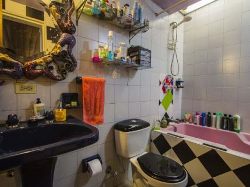 Casa de 6 alcobas en venta en Teusaquillo, Bogotá, 204 m² · foto 9 de 20