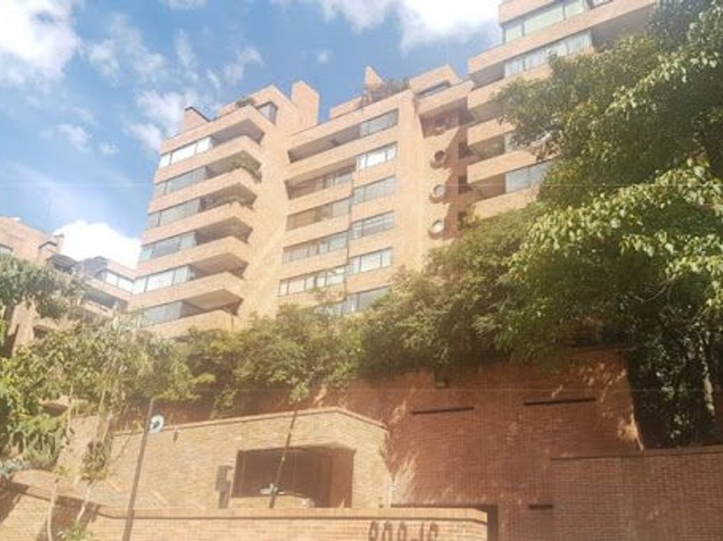 Apartamento de 3 alcobas en venta en El Refugio De Suba, Bogotá, 326 m² · foto 11 de 12