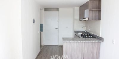 [VEN] ID HOUM: 96950

En Houm te ayudamos de forma fácil y segura. Los beneficios de comprar con nosotros:
    • Te ayudamos a conseguir financiamiento a través de una asesoría personalizada
    • Mediación y seguimiento de todo el proceso
    • Ponemos a tu disposición profesionales en notariado, registro y asesoría jurídica
¡Solo te preocupas de las firmas!

Departamento en venta, ubicado en el barrio Gilmar, con una superficie construida de 36.00 m² y superficie total de 36.00 m². 

Sus principales características son:

    • 2 dormitorios
    • 1 baño
    • Admite mascotas
    • Cocina tipo americana
    • Piso 10
    • Año de construcción: 2021
            
Además, el inmueble cuenta con las siguientes amenidades:

    • Salón de eventos
    • Vigilancia 24 hrs
    • Ascensor
    • Zona de juegos
    • Alberca
    • Gimnasio
    • Zona de asadores

Si compras con nosotros, te brindamos asesoría personalizada durante todo el proceso.
Más que una inmobiliaria, somos Houm.
*Aplican T&C