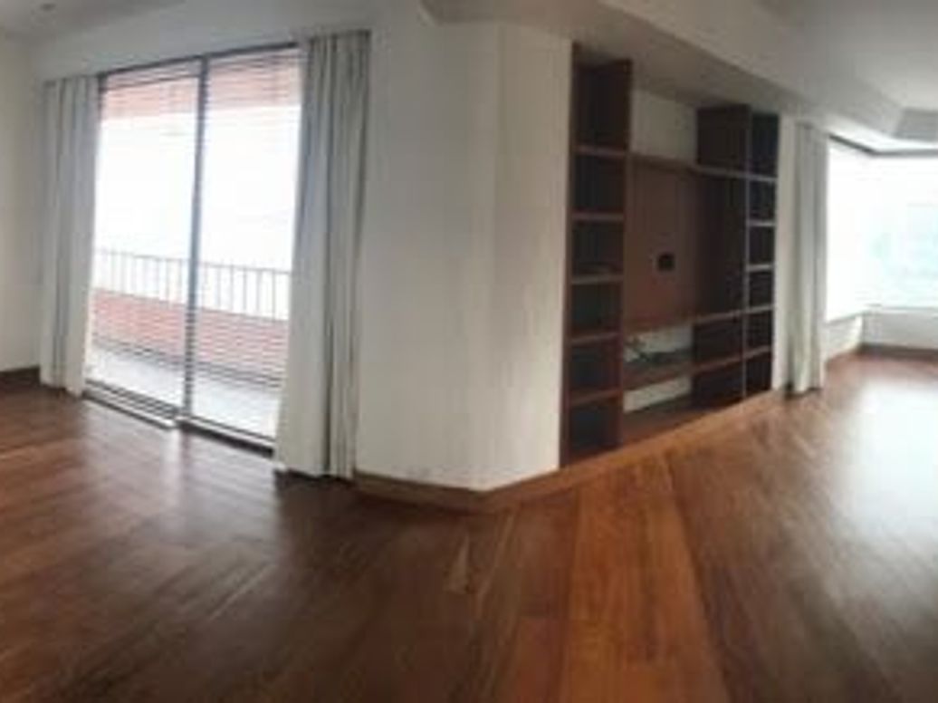 Apartamento de 3 alcobas en venta en El Retiro, Bogotá, 353 m² · foto 6 de 20