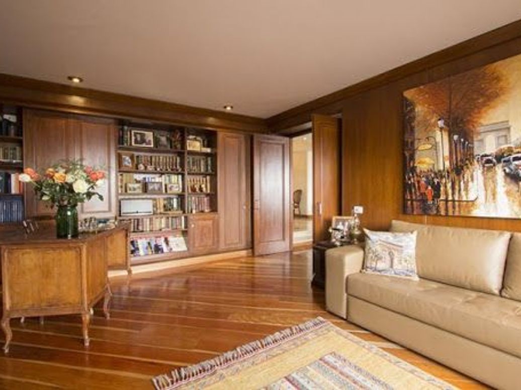 Apartamento de 4 alcobas en venta en Chicó Alto, Bogotá, 331 m² · foto 7 de 20