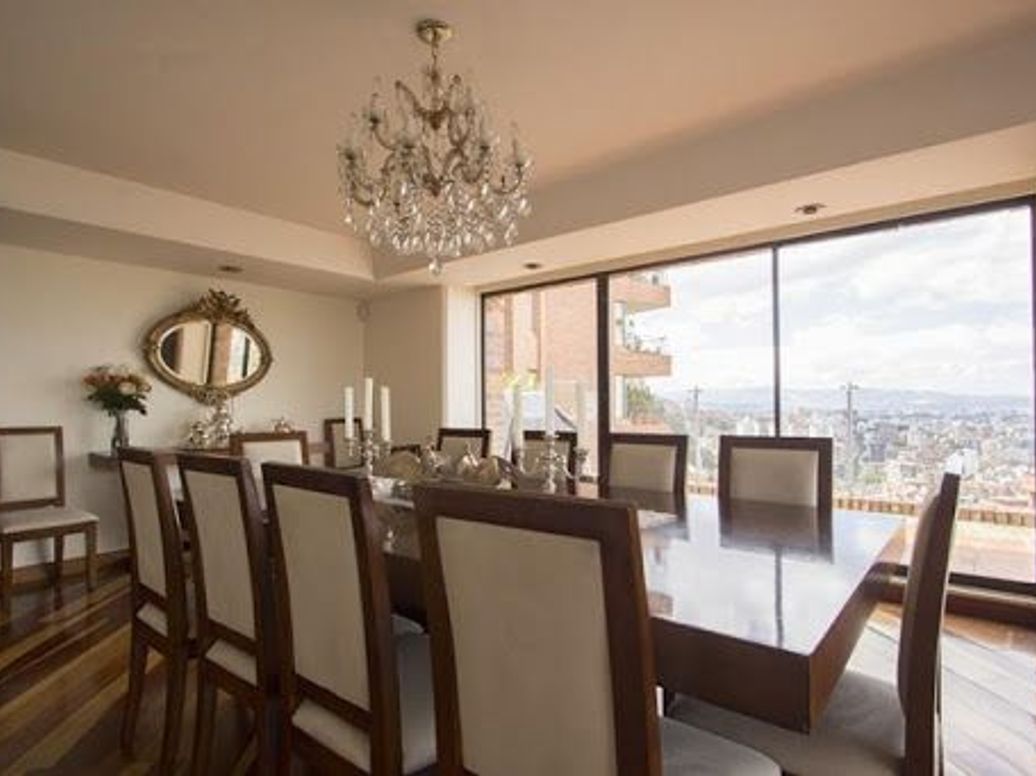 Apartamento de 4 alcobas en venta en Chicó Alto, Bogotá, 331 m² · foto 13 de 20