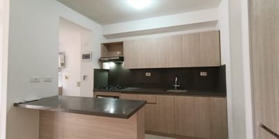 Alberto Alvarez ofrece en arriendo el apartamento de tus suenos en el sector de Niquia Bello unidad cerrada, este espectacular apartamento te ofrece amplios espacios disenados para el confort y la elegancia. Su ubicacion privilegiada te situa  a 5 minutos de la estacion Niquia del metro y el Centro Comercial Puerta del Norte   tendras facil acceso a todas las areas de la ciudad. No dejes pasar esta oportunidad de vivir en un entorno que combina lujo, comodidad y una comunidad acogedora. Contactanos hoy mismo para agendar una visita y enamorarte de este espectacular inmueble, agenda tu cita ahora.