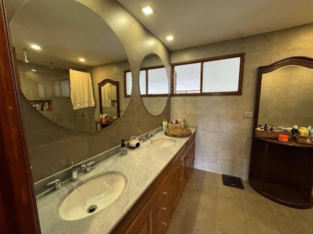 Casa de 3 alcobas en venta en Sotileza, Bogotá, 230 m² · foto 10 de 19