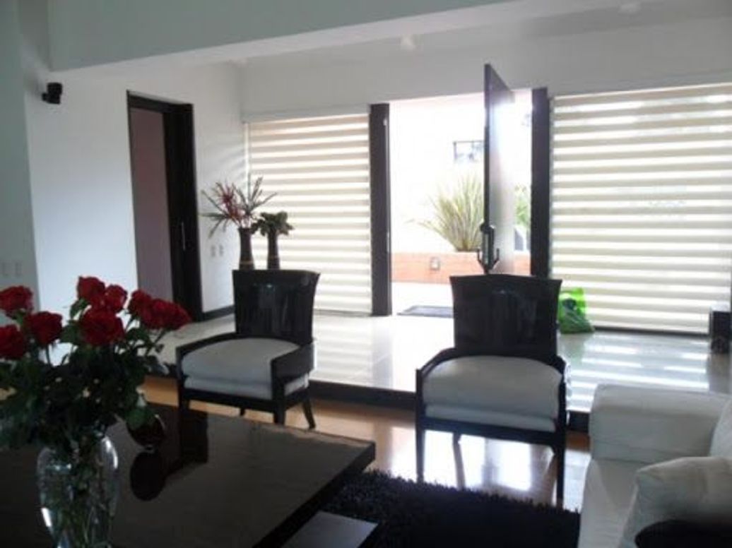 Casa de 3 alcobas en venta en Guaymaral, Bogotá, 380 m² · foto 3 de 18