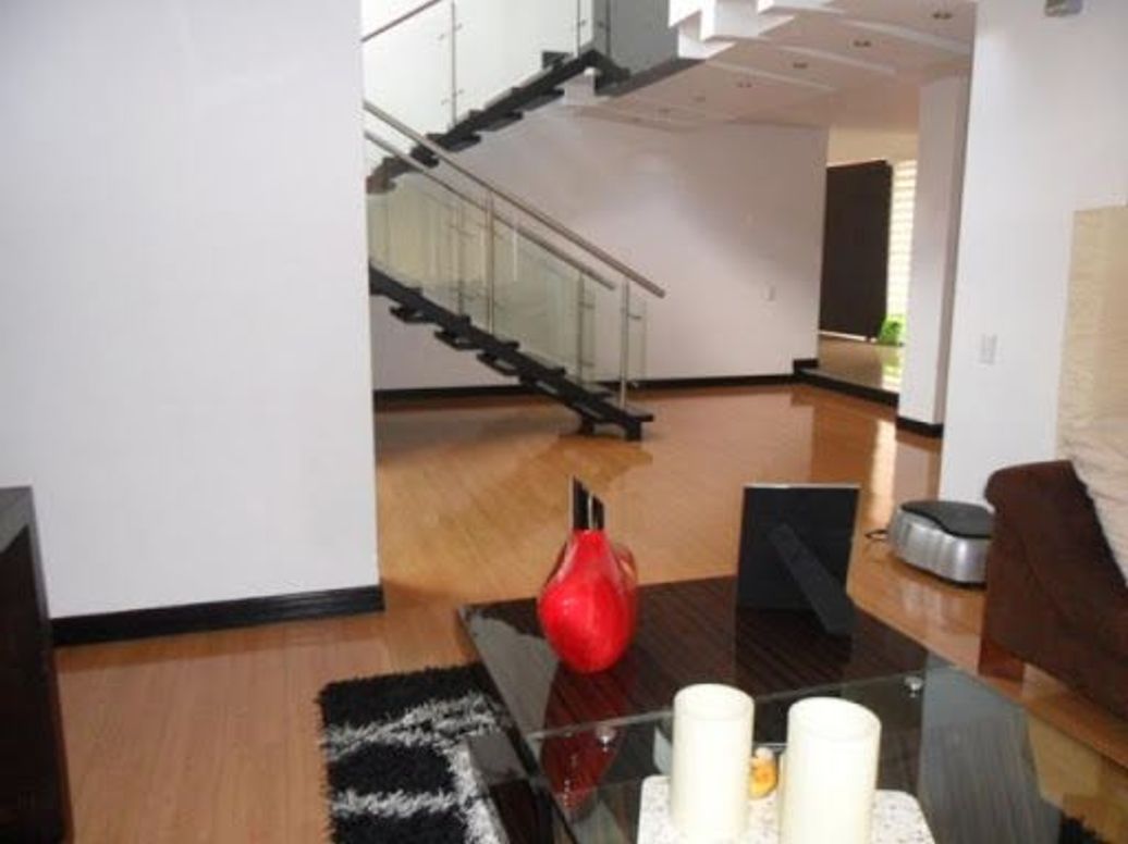 Casa de 3 alcobas en venta en Guaymaral, Bogotá, 380 m² · foto 6 de 18
