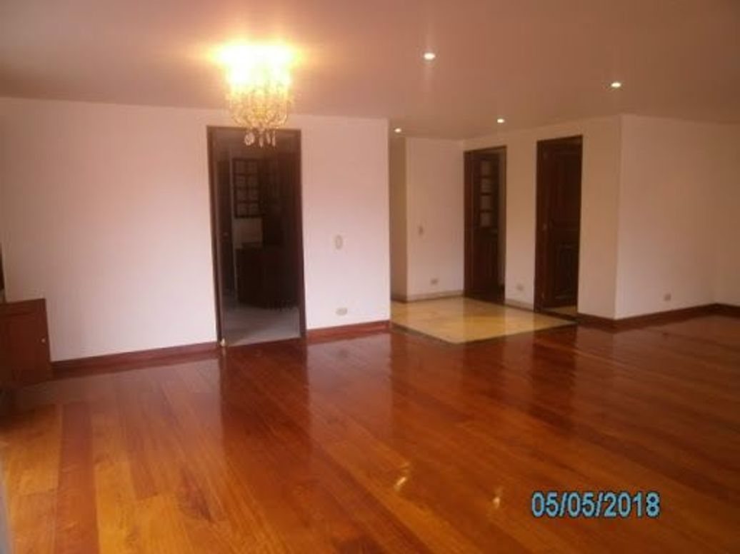 Apartamento de 3 alcobas en venta en Chicó Norte, Bogotá, 158 m² · foto 8 de 20