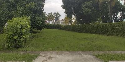 Hermoso Lote, cerca al lago, en el fabulosos condominio Hacienda La estancia, que tiene campos de Golf, Tenis, Futbol, Lagos entre otros,