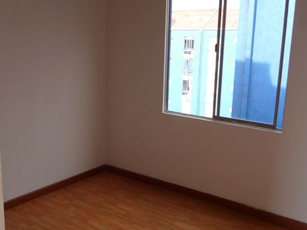 Apartamento de 3 alcobas en venta en Cjr Torres De Centenario, Bogotá, 44 m² · foto 8 de 13