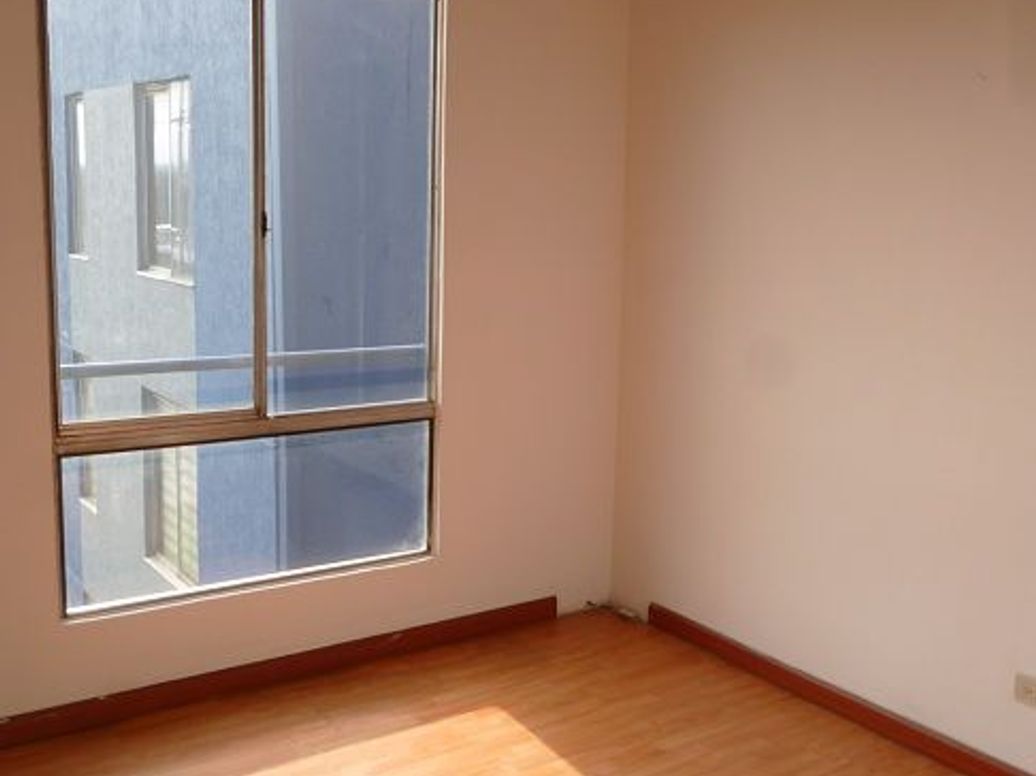 Apartamento de 3 alcobas en venta en Cjr Torres De Centenario, Bogotá, 44 m² · foto 9 de 13