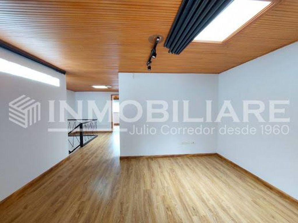 Casa de 7 alcobas en venta en Santa Ana Occidental, Bogotá, 405 m² · foto 5 de 20