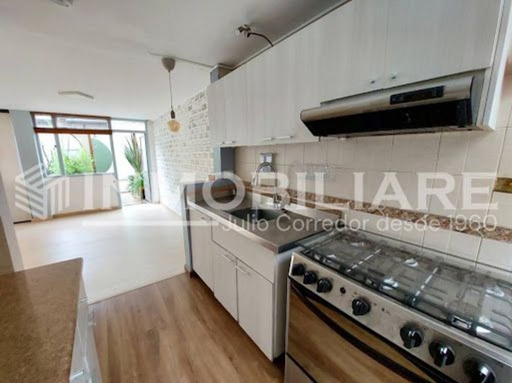 Casa de 7 alcobas en venta en Santa Ana Occidental, Bogotá, 405 m² · foto 14 de 20