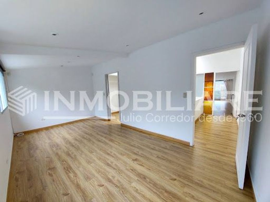 Casa de 7 alcobas en venta en Santa Ana Occidental, Bogotá, 405 m² · foto 18 de 20