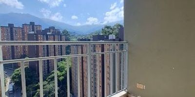 APARTAMENTO EN PALMERAS, EXCELENTE VISUAL, ILIMINADO, 55 MTS, ESTRATO 3, SE CANCELA DE ADMON $225.000, SE CANCELA DE PREDIAL ANUAL $, PROPIEDAD 10O X CIENTO LIBRE. 
