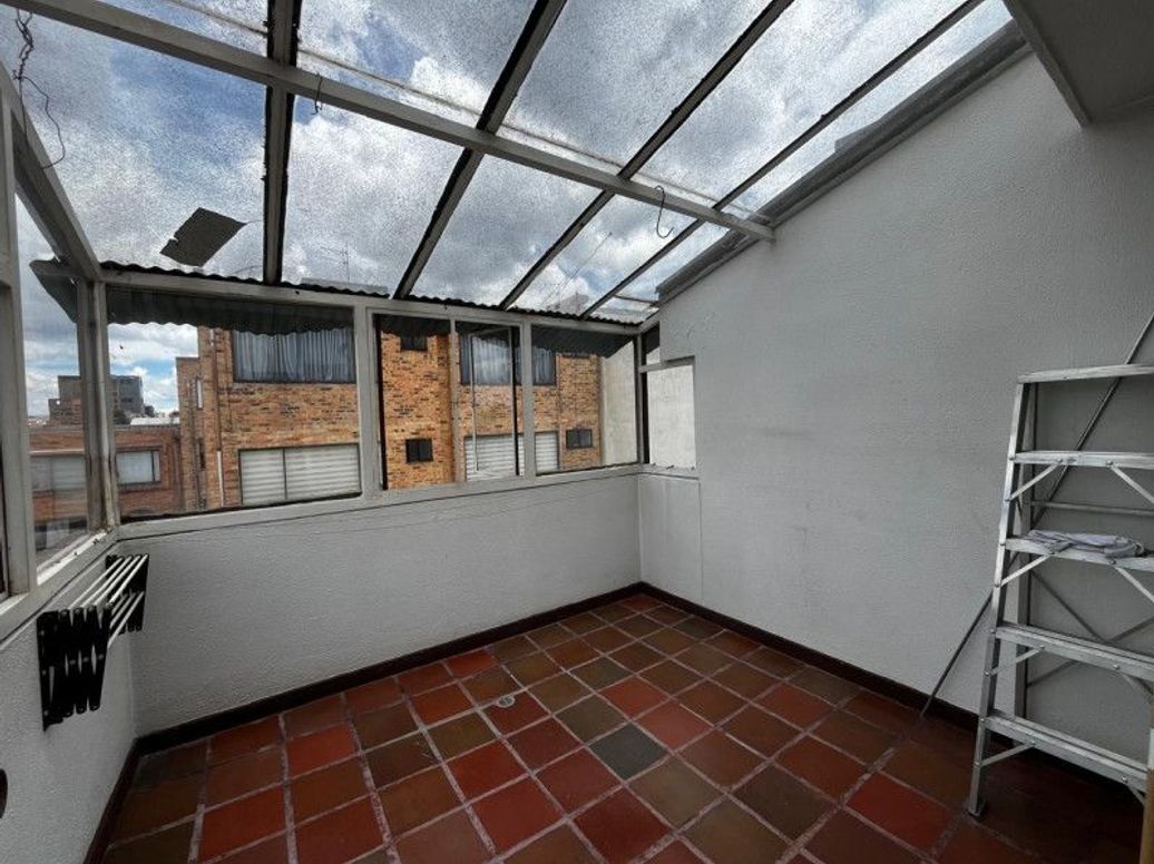 Apartamento de 2 alcobas en venta en María Cristina, Bogotá, 91 m² · foto 10 de 14