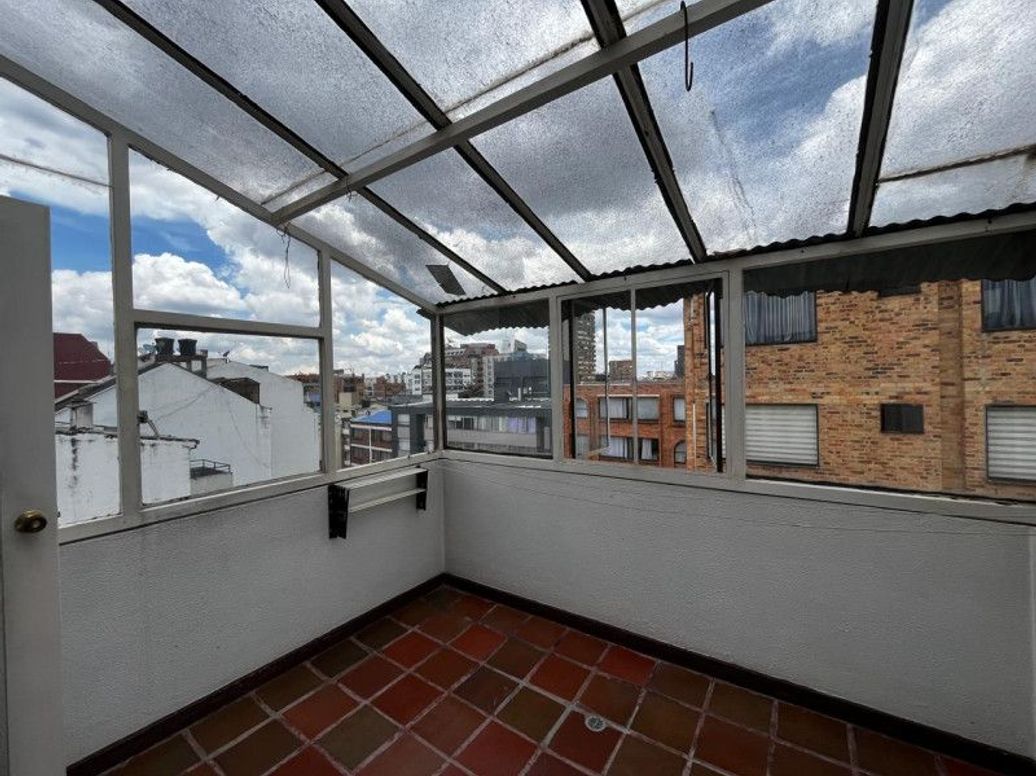 Apartamento de 2 alcobas en venta en María Cristina, Bogotá, 91 m² · foto 4 de 14