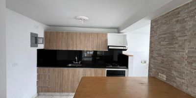 ? Exclusivo sector, excelente ubicación

✨ 4 habitaciones
?️ Estudio
?️ Sala y comedor amplios
? 3 baños
? 2 terrazas + balcón con vista
? Parqueaderos + cuarto útil

Unidad completa:
? Piscina climatizada
? Turco y jacuzzi
? Sendero peatonal
? Kiosco y salón social
?Juegos infantiles

? Penthouse amplio, moderno y con excelentes acabados.
Ideal para quienes buscan confort, privacidad y calidad de vida.

Asesor CARLOS ANDRES AGUDELO 3117233074

WASI 9611303
