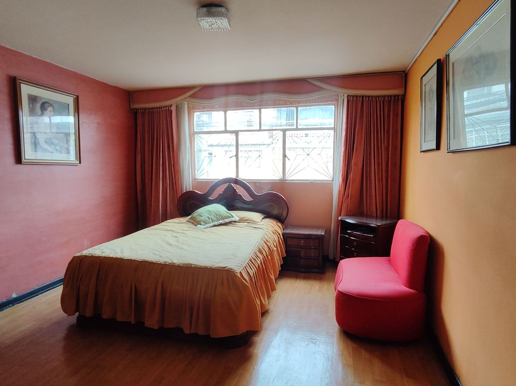 Casa de 6 alcobas en venta en La Estrada, Bogotá, 144 m² · foto 14 de 19