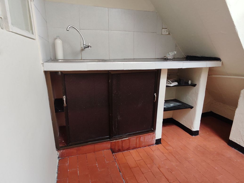 Casa de 6 alcobas en venta en La Estrada, Bogotá, 144 m² · foto 6 de 19