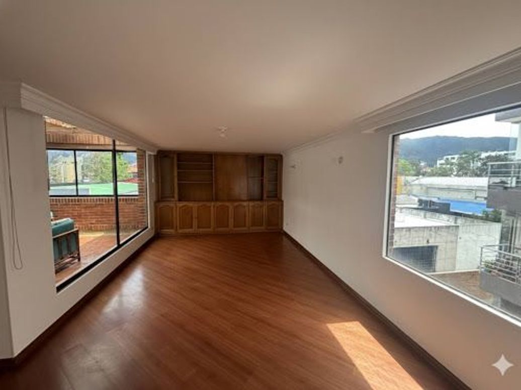 Apartamento de 3 alcobas en venta en Santa Bibiana, Bogotá, 244 m² · foto 12 de 18