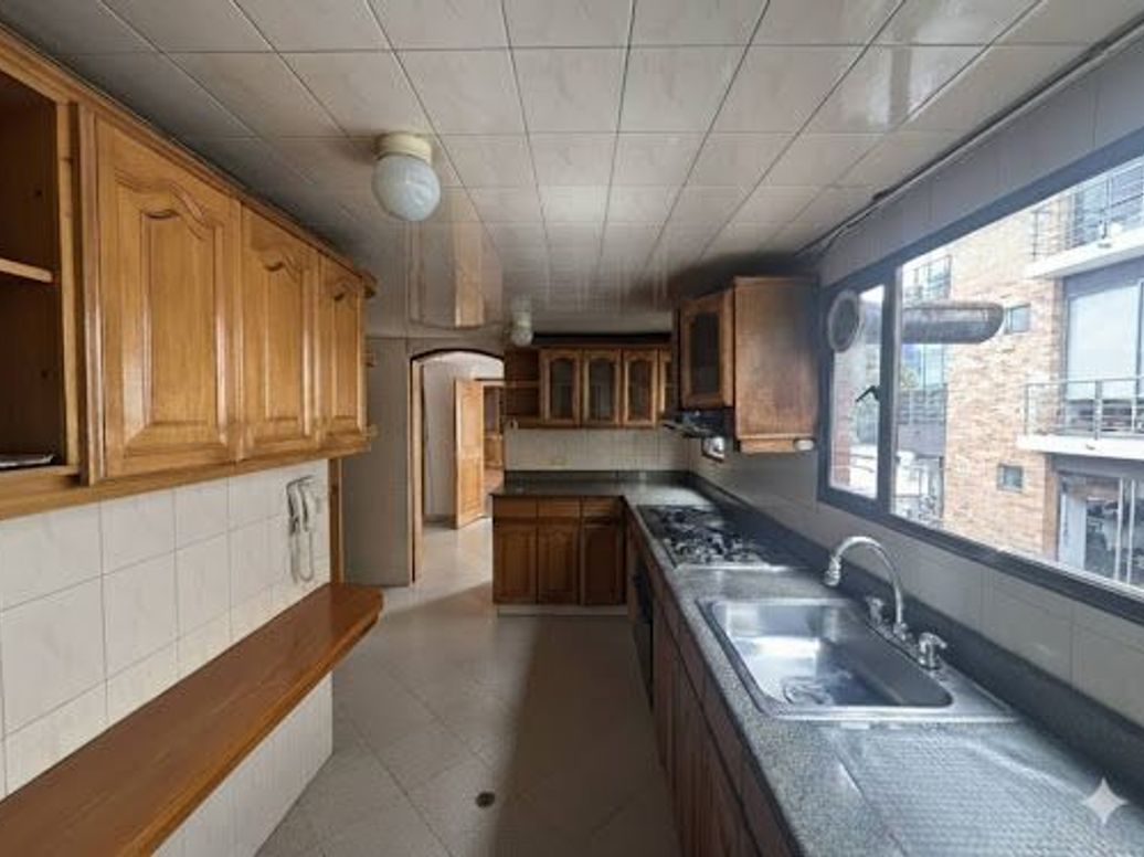 Apartamento de 3 alcobas en venta en Santa Bibiana, Bogotá, 244 m² · foto 18 de 18
