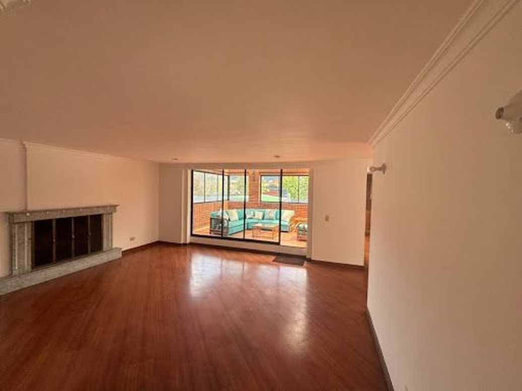 Apartamento de 3 alcobas en venta en Santa Bibiana, Bogotá, 244 m² · foto 7 de 18