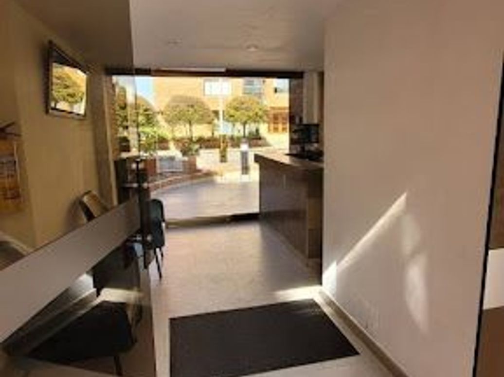 Apartamento de 3 alcobas en venta en Santa Bibiana, Bogotá, 244 m² · foto 2 de 18