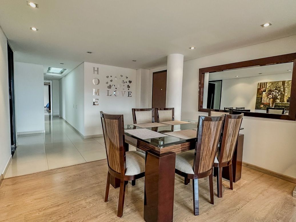 Apartamento de 3 alcobas en venta en Santa Bibiana, Bogotá, 159 m² · foto 7 de 7