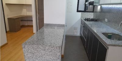 ? ¡Apartamento en Venta en TEUSAQUILLO  , BOGOTA! ?
Área: 50 M2
Ubicación: 2do piso, vista interior; con ascensor 
Distribución:  2habitaciones, 1 baño, sala-comedor, cocina integral y zona de lavandería
1 Parqueadero 
? Precio de Venta: $390.000.000 COP
??‍?Administración: $ 265.000 COP
? Ubicación Estratégica: Pablo VI
✔️ Vías principales AV Carrera 50, Av Calle 63 , Av Calle 53?
✔️ Centros comerciales cerca ?️
✔️ Cerca de Almacenes de cadena ?
✔️ Próximo al Colegio y universidades ?
? Beneficios del conjunto:
✔ Zonas verdes y espacio para niños ??
✔ Salón comunal para eventos y reuniones ?
✔ Vigilancia privada 24/7 ?️
? ¡No pierdas esta oportunidad y agenda tu visita hoy mismo!
