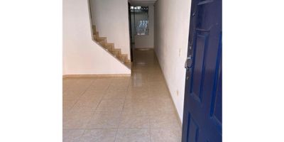 Casa en venta en funza- Portales de Funza

180 millones negociables


 2pisos, opcion para 3er piso
 2 Habitaciones
 2 Baños
 Sala
 Comedor
 Cocina
 Patio
 Antejardin
 Parqueadero Comunal
 Libre de deudas
 Excelente ubicacion  de funza, zona muy privilegiada


Contactanos para mas informacion
