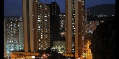 ✅VENTA/ARRIENDO✅ 

"¿Estás listo para mudarte? ?? Encuentra el apartamento de tus sueños hoy.¡Compra ya! ¡Arrienda ya!

Tu nuevo hogar en Ciudad del rio ; calidad y confort en cada espacio, si buscas un espacio acogedor y con excelente ubicación, este apartamento es para ti. ?

✨ Características principales:
?Área: 102 mts2
?️Habitaciones: 3
?Baños: 3
?️Salón-comedor: 1
?‍?Cocina y zona de ropas: 1
