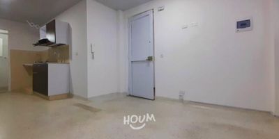 [ARR] ID HOUM: 161950

Entérate de todos los beneficios al arrendar con nosotros:
    • Asistencia e intermediación con el propietario
    • Firma tu contrato online
    • Arrienda sin burocracia, sin papeleos ni notarías

Departamento en arriendo, ubicado en el barrio Ciudad Jardín Norte, con una superficie construida de 40.00 m² y superficie total de 40.00  m². 

Sus principales características son:

    • No amoblado
    • 1 dormitorio
    • 1 baño
    • Admite mascotas
    • Año de construcción: 2021
            
Si arriendas con nosotros, te brindamos asesoría personalizada durante todo el proceso.
        

Requisitos para arrendar con nosotros:

    • Arrienda sin codeudor*, fácil, rápido y seguro
    • Demuestra un ingreso mensual neto de al menos 2.5 veces el valor del arriendo (los ingresos mensuales se pueden complementar por las personas que vivirán en este inmueble)
    • Completa tu información básica y mándanos tus extractos bancarios o documentos que demuestren tus ingresos
    • No debes tener reportes negativos en centrales de crédito
        

IMPORTANTE:

    • Te invitamos a agendar una visita a esta propiedad
    • Si tienes alguna duda por favor puedes solicitar más información desde los portales como también contactarte directamente con nosotros
    
Más que una inmobiliaria, somos Houm.
*Aplican T&C