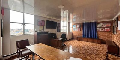 [ARR] ID HOUM: 161615

Entérate de todos los beneficios al arrendar con nosotros:
    • Asistencia e intermediación con el propietario
    • Firma tu contrato online
    • Arrienda sin burocracia, sin papeleos ni notarías

Departamento en arriendo, ubicado en el barrio Normandia Occidental, con una superficie construida de 107.00 m² y superficie total de 107.00  m². 

Sus principales características son:

    • No amoblado
    • 2 dormitorios
    • 1 baño
    • Admite mascotas
    • Piso 3
    • Año de construcción: 2000
            
Si arriendas con nosotros, te brindamos asesoría personalizada durante todo el proceso.
        

Requisitos para arrendar con nosotros:

    • Arrienda sin codeudor*, fácil, rápido y seguro
    • Demuestra un ingreso mensual neto de al menos 2.5 veces el valor del arriendo (los ingresos mensuales se pueden complementar por las personas que vivirán en este inmueble)
    • Completa tu información básica y mándanos tus extractos bancarios o documentos que demuestren tus ingresos
    • No debes tener reportes negativos en centrales de crédito
        

IMPORTANTE:

    • Te invitamos a agendar una visita a esta propiedad
    • Si tienes alguna duda por favor puedes solicitar más información desde los portales como también contactarte directamente con nosotros
    
Más que una inmobiliaria, somos Houm.
*Aplican T&C