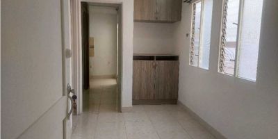 Apartamento Belen san Bernardo. 2 alcobas, patio 1 baño, cocina, sala , cerca a iglesia, escuela, colegio .supermercado, zonas verdes, buen sistema de transporte, no se permiten mascotas

 
