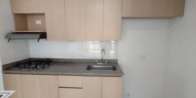 ¡Tu Nuevo Hogar Te Espera! Moderno Apartamento de 2 Alcobas con Balcón Privado y Parqueadero

¡No dejes pasar esta oportunidad! Se arrienda hermoso y acogedor apartamento de 60 m² diseñado para tu confort y el de tu familia. Ubicado en una zona ideal.

Características Destacadas del Apartamento:
Alcobas: 2 amplias alcobas con excelente iluminación.
Closets: 2 modernos closets, uno en cada alcoba, para máximo almacenamiento.
Baño: 1 baño completo y funcional.
Espacio Social: Sala-comedor integrada, perfecta para compartir.
Balcones con Vista: ¡Disfruta de dos espacios al aire libre! Un balcón en la sala y otro en la alcoba principal, ideales para un café o para relajarte.
Cocina: Cocina integral con buenos acabados y suficiente espacio.
Zona de Ropas: Espacio independiente para lavadora y secadora.

Comodidades Adicionales:
Parqueadero privado y Cuart Util.

Seguridad 24/7, Zonas Comunes, Piscina, Turco, Sauna, Gimnasio, Juegos.

¡Agenda tu Visita Hoy Mismo! PRECIO NEGOCIABLE.
