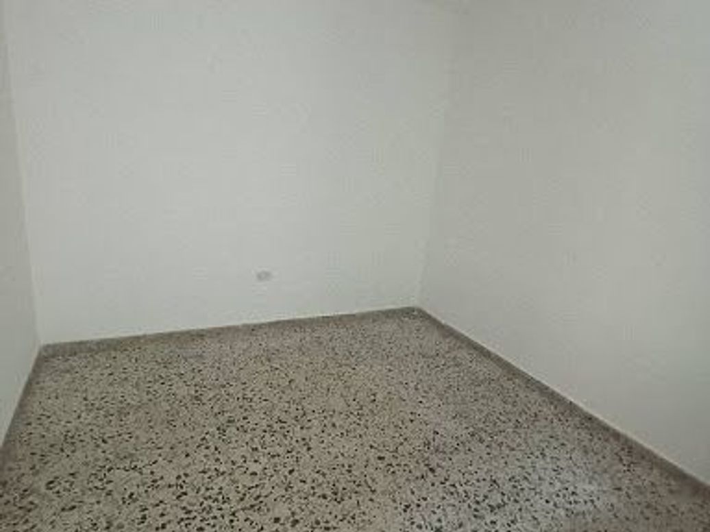 Casa de 8 alcobas en venta en Olarte, Bogotá, 315 m² · foto 10 de 20