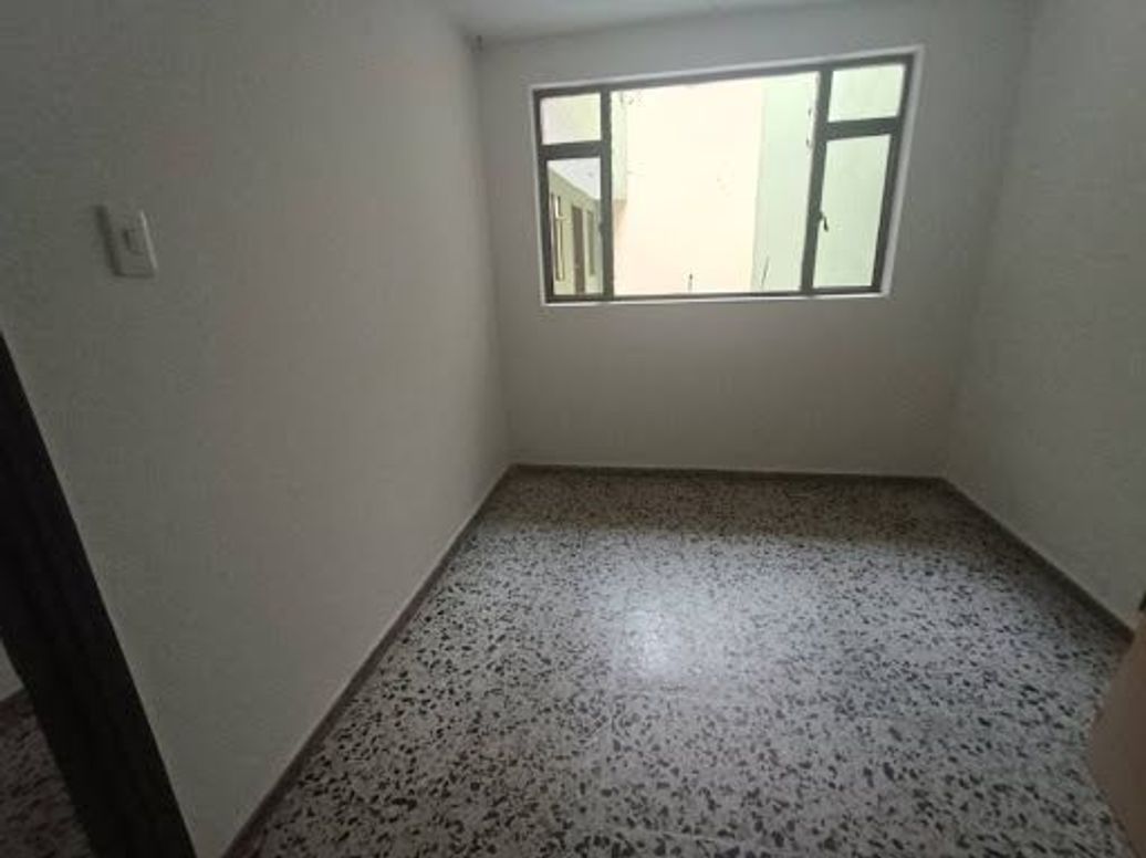Casa de 8 alcobas en venta en Olarte, Bogotá, 315 m² · foto 15 de 20