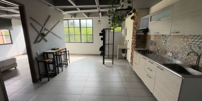 Arriendo apartamento en el estadio semi amoblado, a dos cuadras de la estación del metro, cuenta con dos alcobas y un baño en edificio con ascensor, buenos acabados.

Asesor CARLOS ANDRES AGUDELO 3117233074

WASI 9613460
